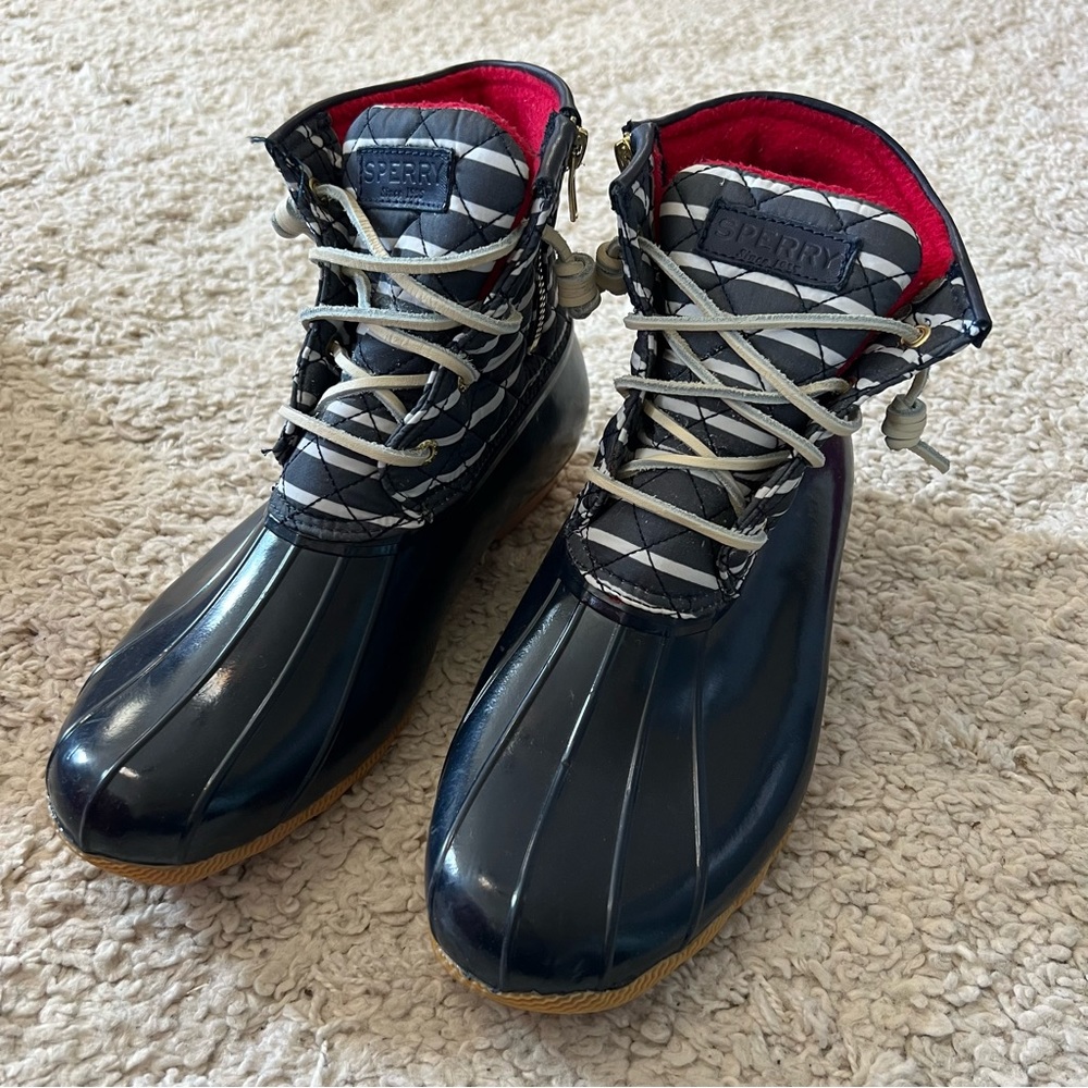 Sperry Navy Duck Boots with Red Lining